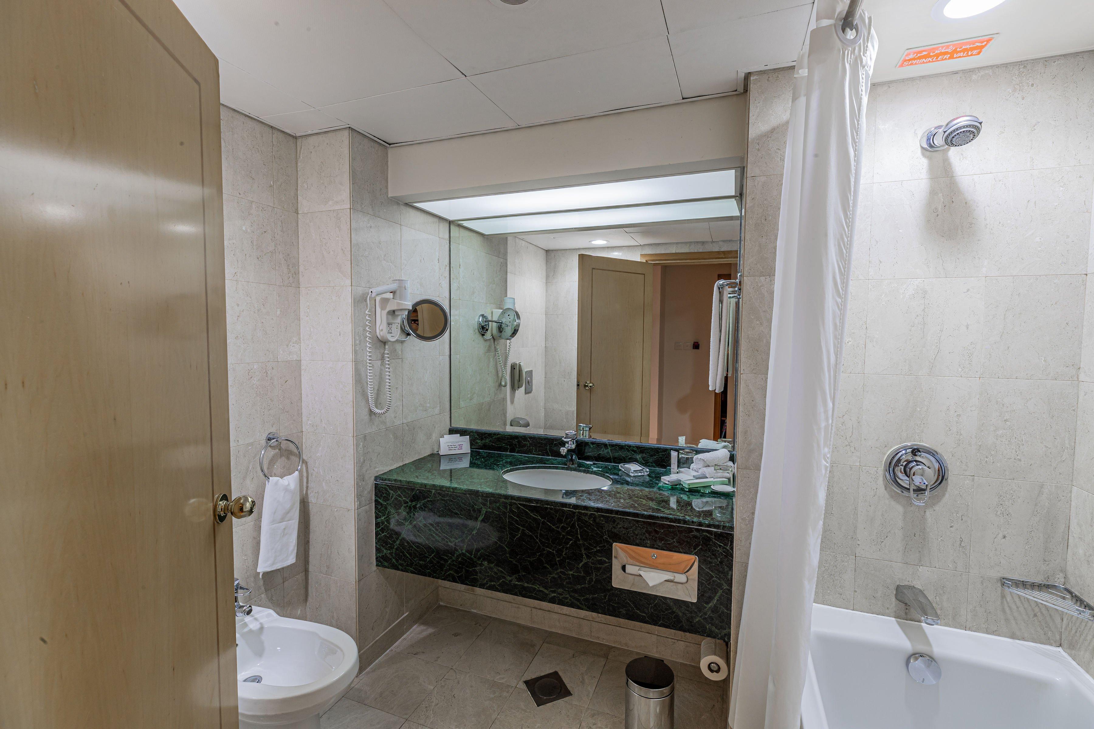 Hotel Millennium Downtown 4*